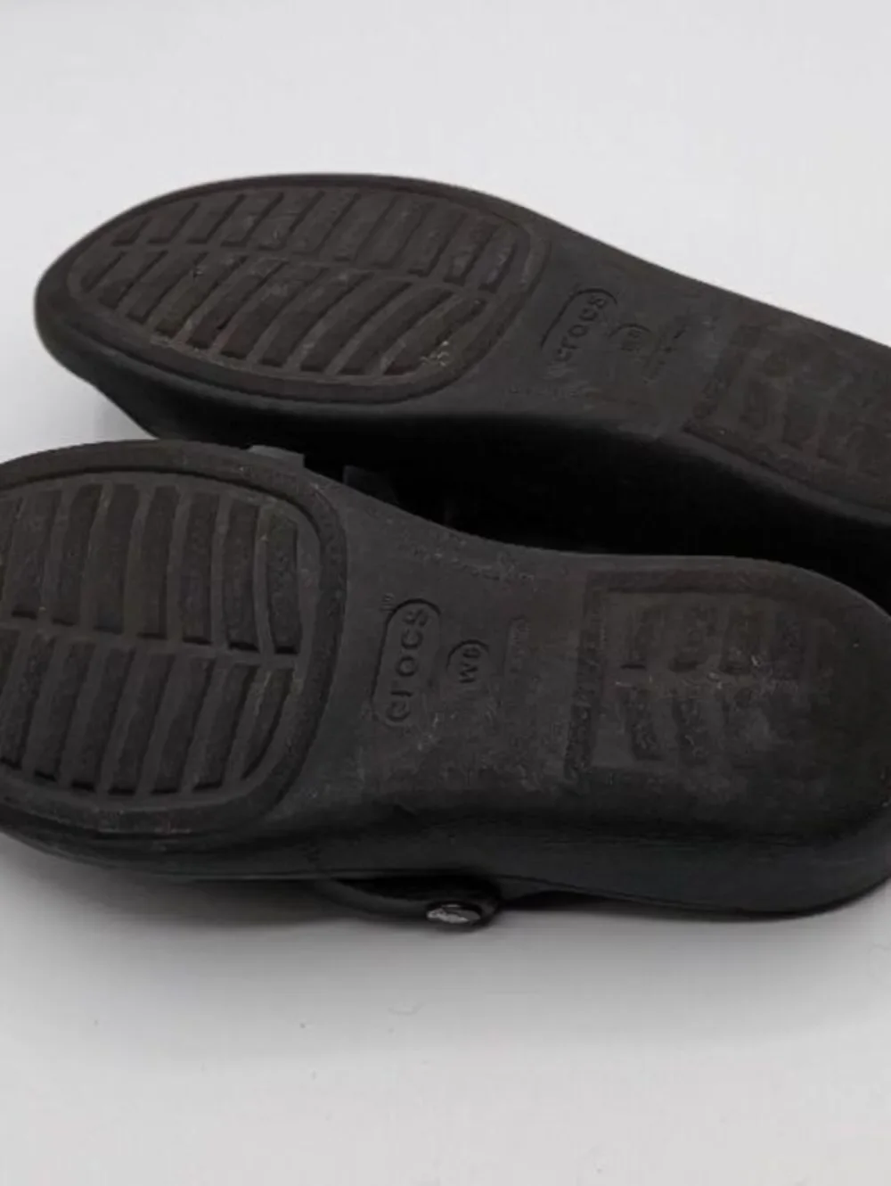 CROCS women size